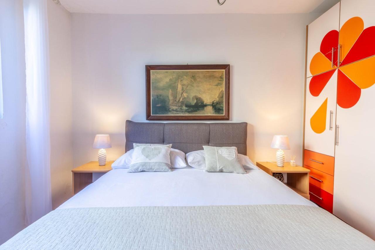 Apartman Dag ポドストラナ エクステリア 写真